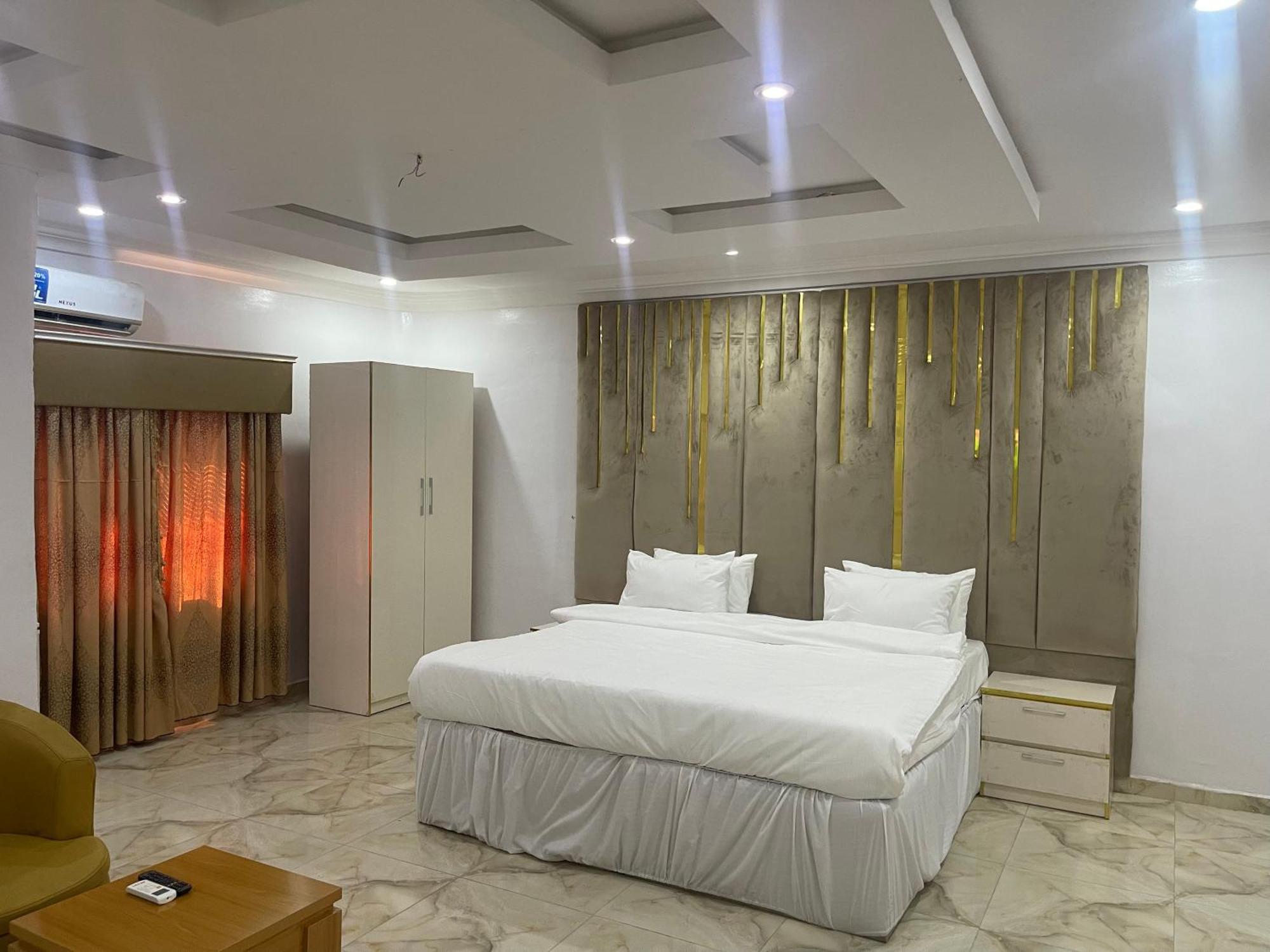 White Gold Hotel Ikeja Exterior foto